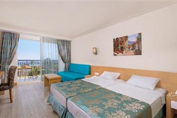 LOceanica Beach Resort Hotel