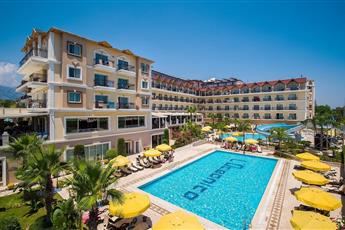 LOceanica Beach Resort Hotel