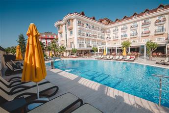 LOceanica Beach Resort Hotel