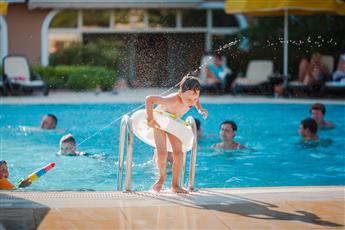 LOceanica Beach Resort Hotel