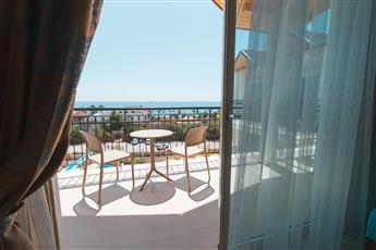 LOceanica Beach Resort Hotel