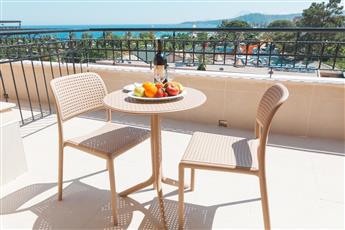 LOceanica Beach Resort Hotel