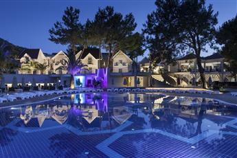 Long Beach Club Nature