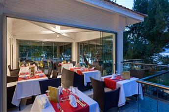 Long Beach Club Nature