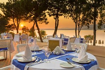 Long Beach Club Nature