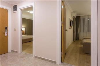 Lonicera City Hotel