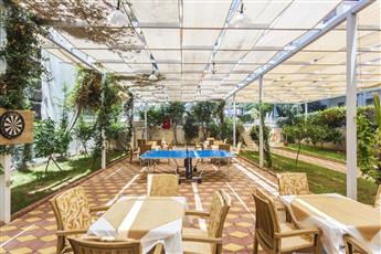 Lonicera City Kleopatra Hotel 3*