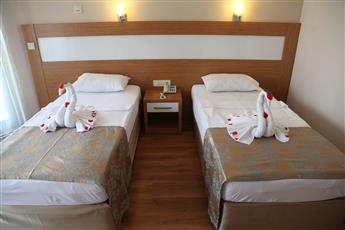 Lonicera City Kleopatra Hotel 3*