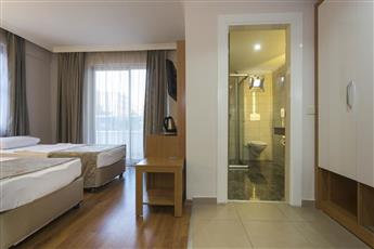 Lonicera City Kleopatra Hotel 3*