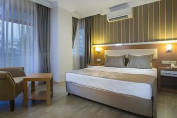 Lonicera City Kleopatra Hotel 3*