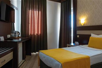 Lonicera World Hotel