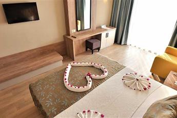 Lucida Beach Hotel