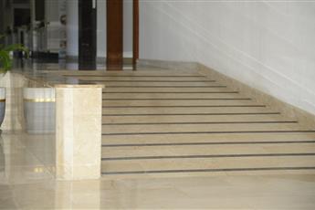 Lucida Beach Hotel