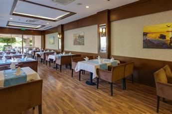 Lucida Beach Hotel