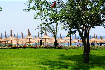 Lucida Beach Hotel