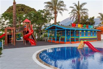 Lucida Beach Hotel