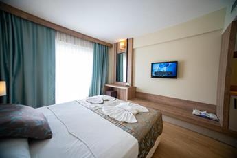 Lucida Beach Hotel