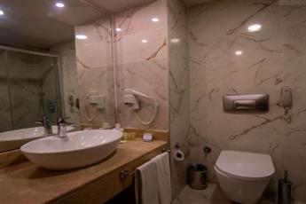 Lucida Beach Hotel