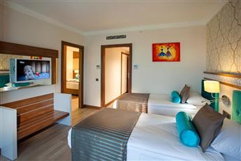 Luna Blanca Resort & Spa 5*