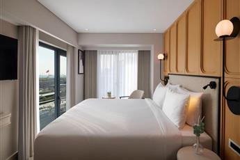 Lunet Old City Hotel 4*