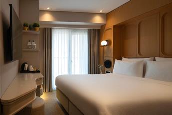Lunet Old City Hotel 4*