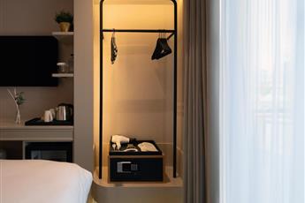 Lunet Old City Hotel