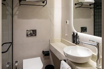 Lunet Old City Hotel