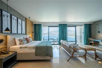 Lures Hotel - Adults Only 16+