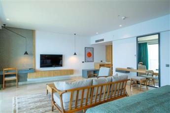 Lures Hotel - Adults Only 16+