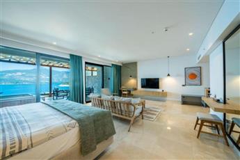 Lures Hotel - Adults Only 16+