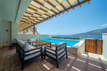 Lures Hotel - Adults Only 16+