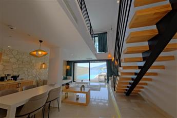 Lures Hotel - Adults Only 16+