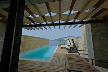 Lures Hotel - Adults Only 16+