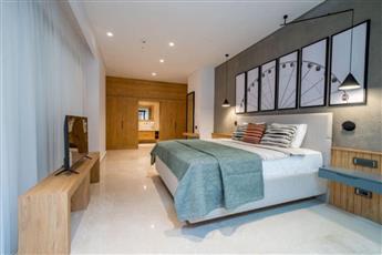 Lures Hotel - Adults Only 16+