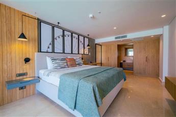 Lures Hotel - Adults Only 16+