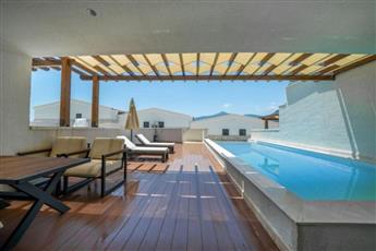 Lures Hotel - Adults Only 16+