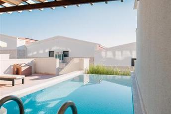 Lures Hotel - Adults Only 16+