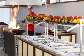 Lykia Botanika Beach & Fun Club 4*