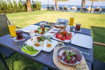 Maia Luxury Beach Hotel & Spa 4*