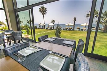 Maia Luxury Beach Hotel & Spa 4*