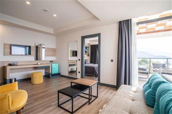 Maia Luxury Beach Hotel & Spa 4*