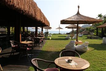 Manaspark Deluxe Hotel 4*