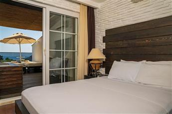 Manaspark Deluxe Hotel