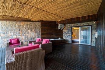 Manaspark Deluxe Hotel