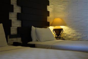 Manaspark Deluxe Hotel