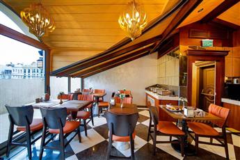 Manors Hotel
