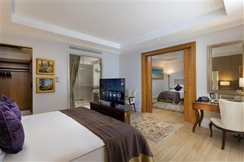 Mardan Palace