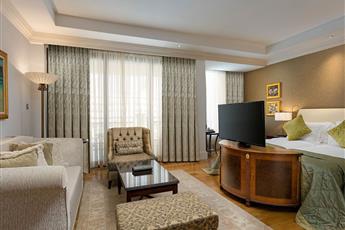 Mardan Palace