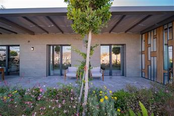 Mare Deluxe Residences & Villas 4*