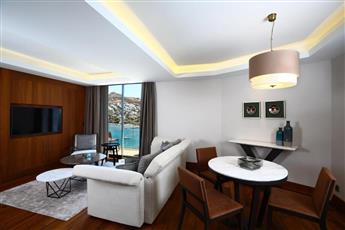 Mare Deluxe Residences & Villas